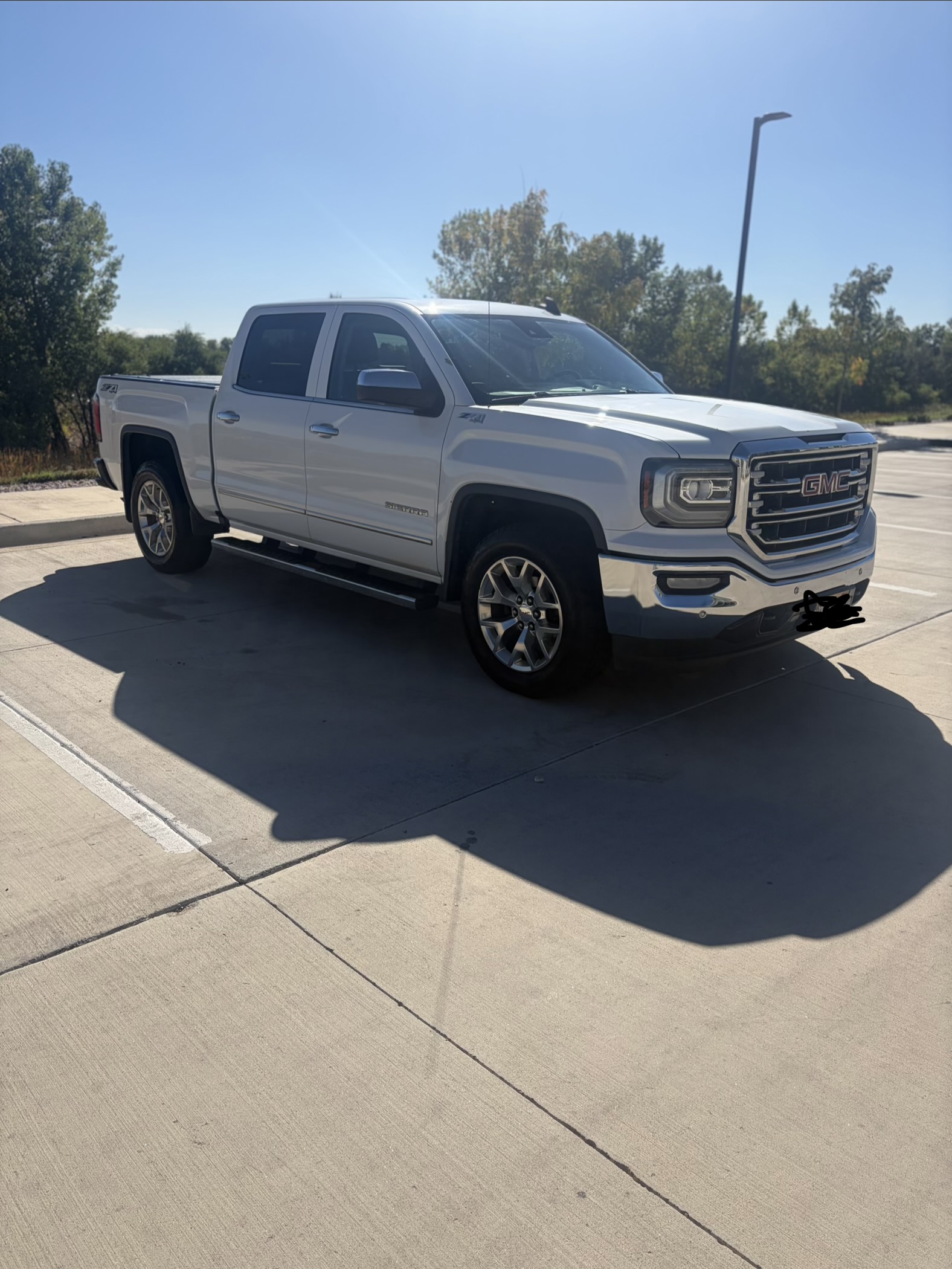 Used 2017 GMC Sierra 1500 SLT AWD/4WD image 8
