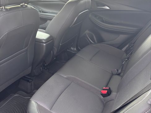 Used 2022 Buick Encore GX Preferred w/ Cold Weather Comfort Package image 5