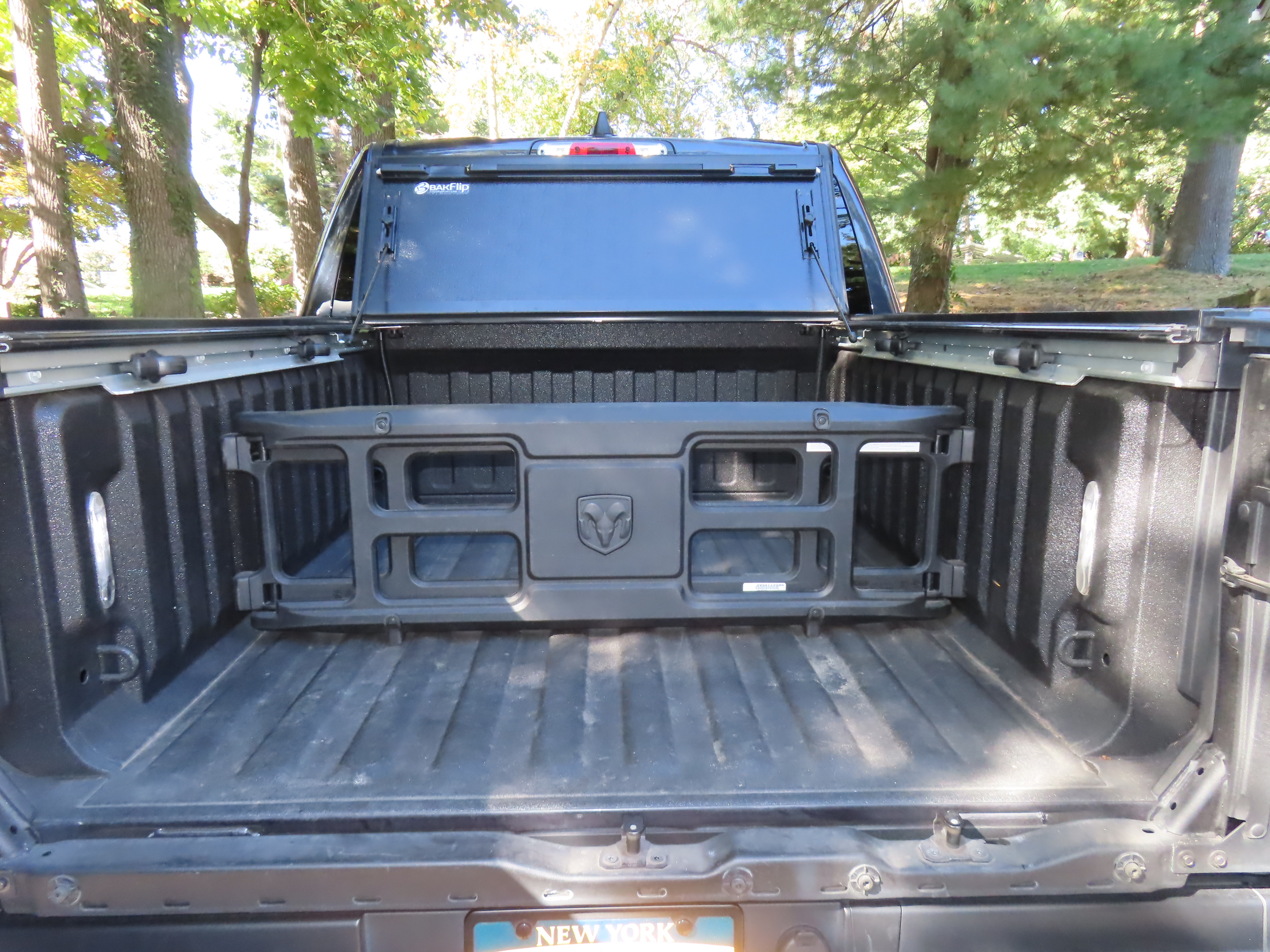 Used 2020 RAM 1500 Laramie AWD/4WD image 8