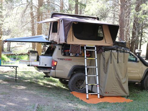 Used 2018 Toyota Tacoma TRD Off-Road image 25