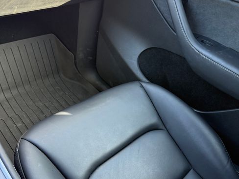 Used 2023 Tesla Model Y Long Range image 5