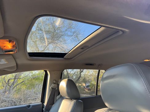 Used 2005 Dodge Durango Limited image 17