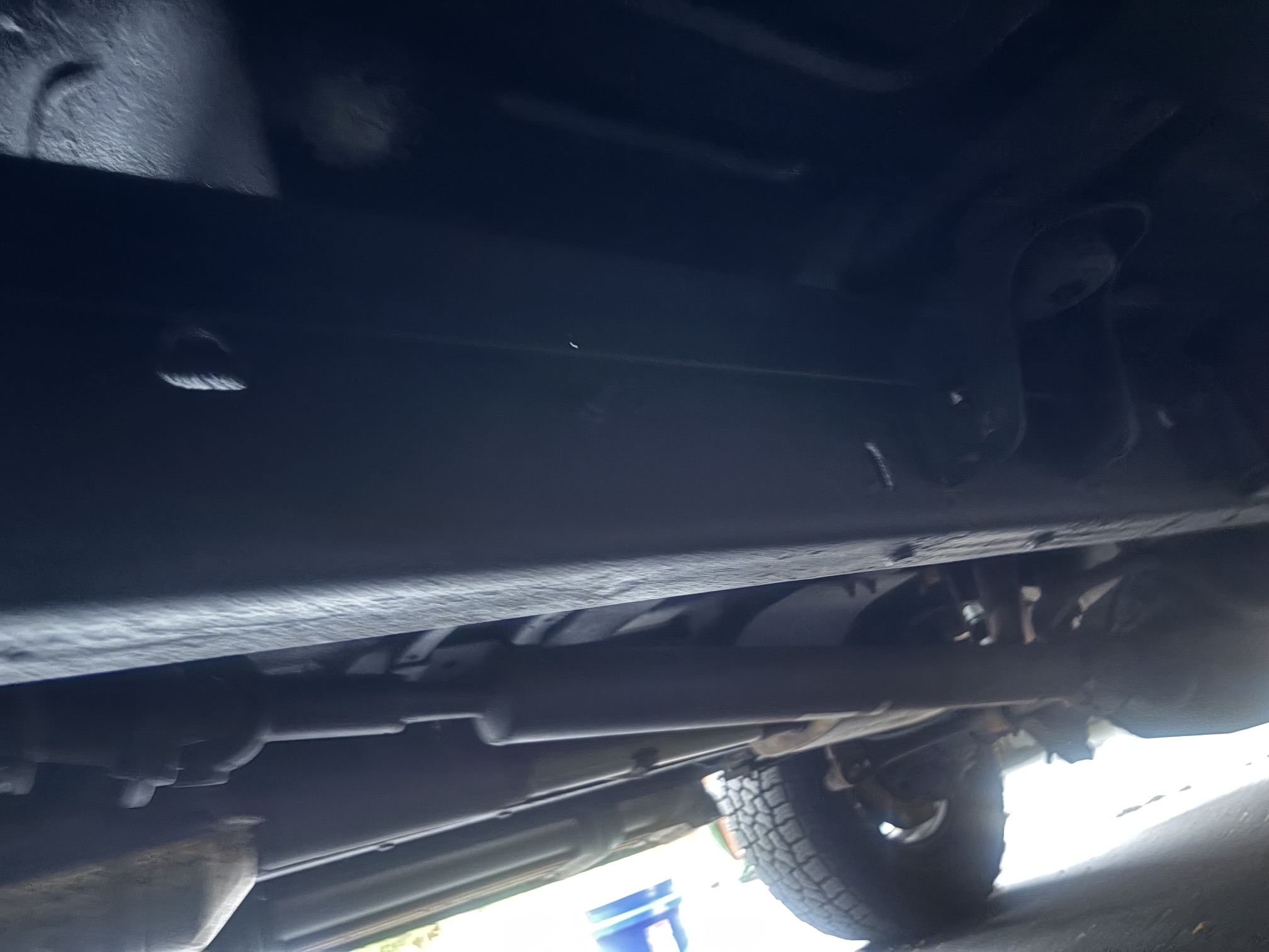 Used 2004 Ford Excursion XLT AWD/4WD image 21