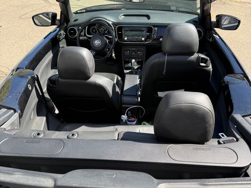 Used 2015 Volkswagen Beetle 1.8T image 5