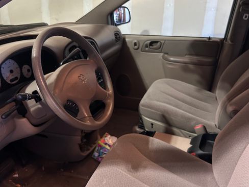 Used 2003 Dodge Grand Caravan SE image 6