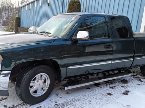Used 2002 GMC Sierra 1500 2WD Extended Cab image 1