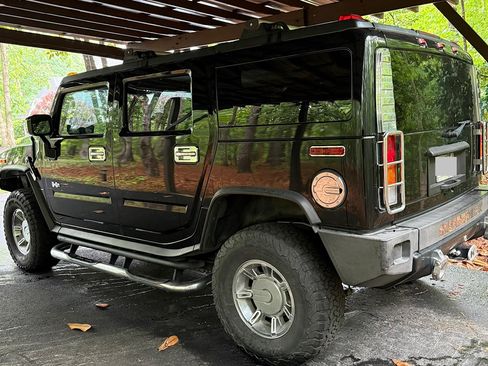 Used 2004 HUMMER H2 w/ Preferred Equipment Group AWD/4WD image 5