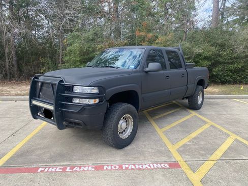 Used 2002 Chevrolet Silverado 2500 LS w/ Electrical Convenience Pkg image 1