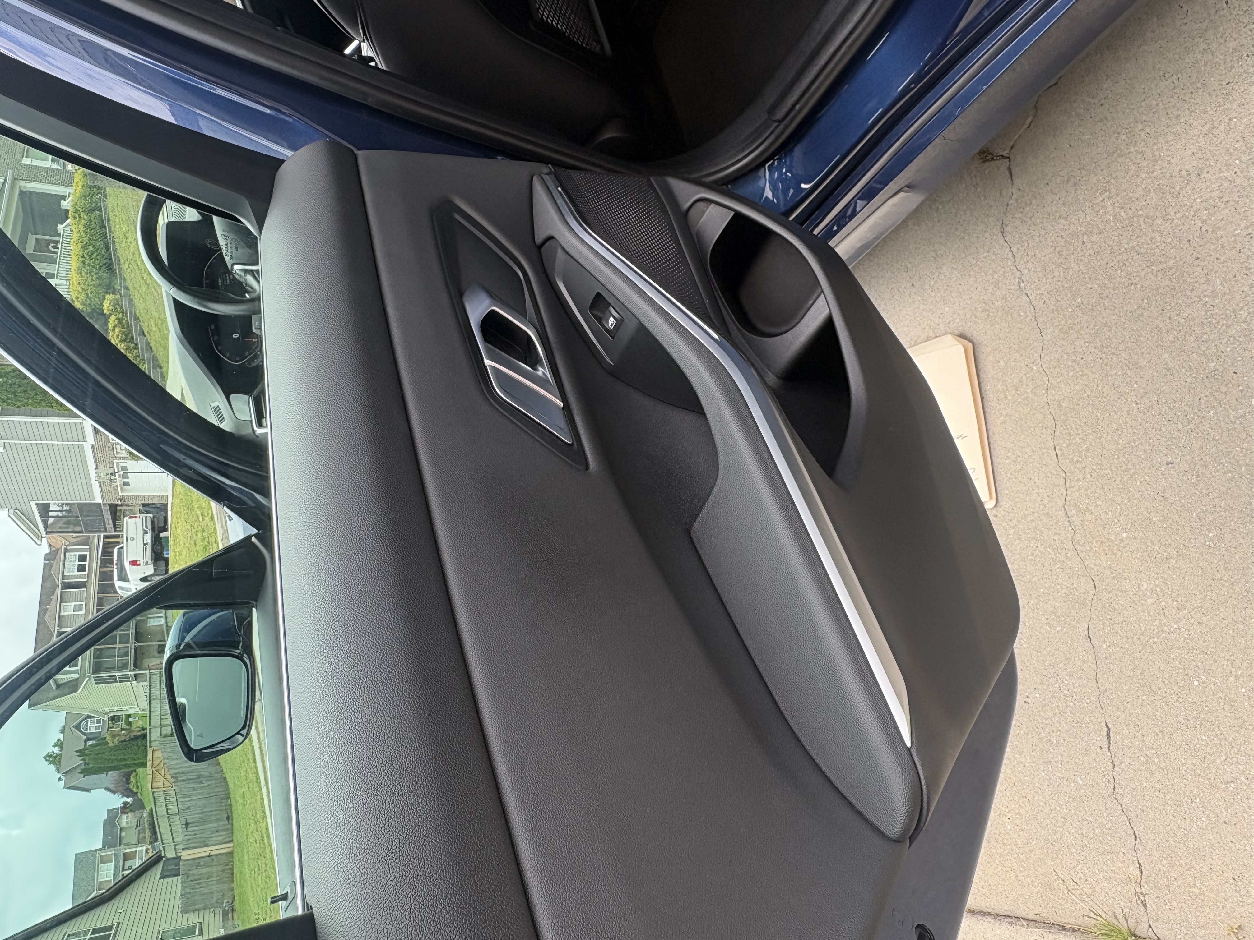Used 2021 BMW 330i Sedan w/ Premium Package RWD image 13