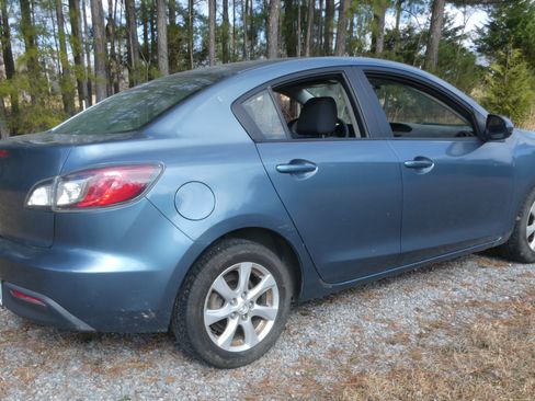 Used 2010 MAZDA MAZDA3 i Touring image 5