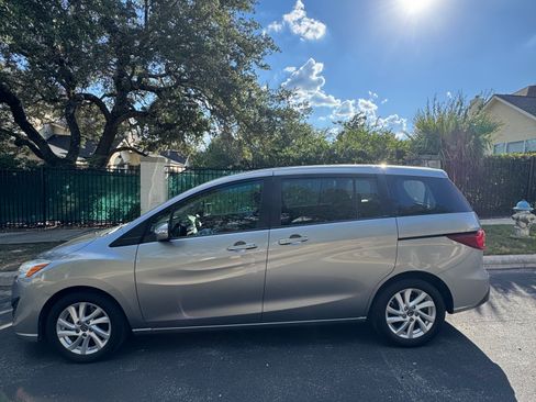 Used 2015 MAZDA MAZDA5 Sport image 8