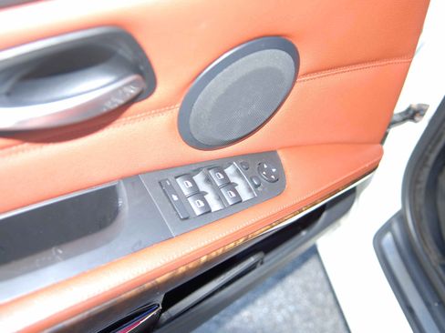 Used 2009 BMW 335i xDrive Sedan image 19