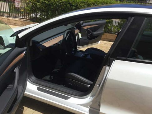 Used 2022 Tesla Model 3 Standard Sedan 4D image 10