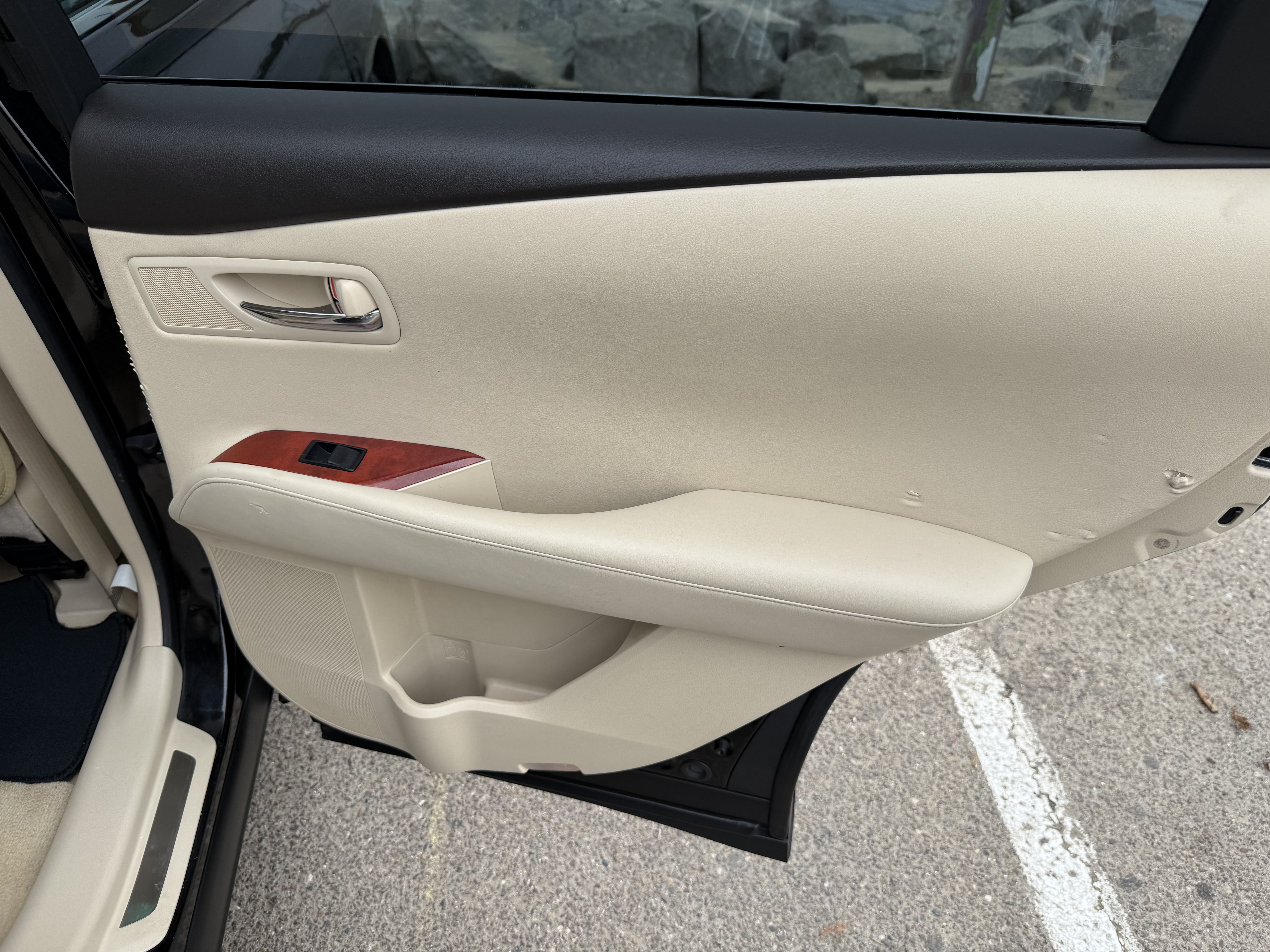 Used 2012 Lexus RX 450h FWD w/ Premium Pkg image 19