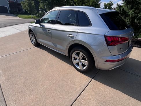 Used 2018 Audi Q5 2.0T Premium AWD/4WD image 37