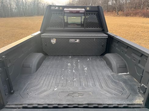 Used 2024 Chevrolet Silverado 2500 High Country w/ High Country Premium Package image 12