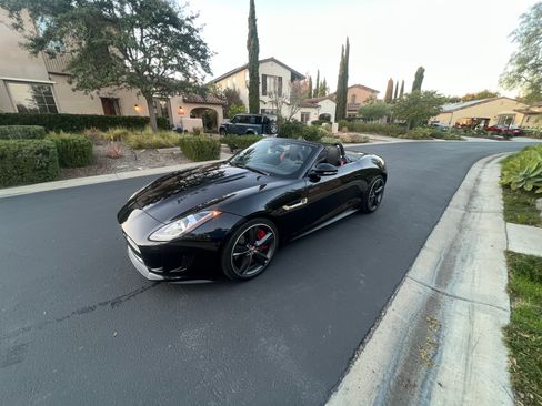 Used 2015 Jaguar F-TYPE S image 4