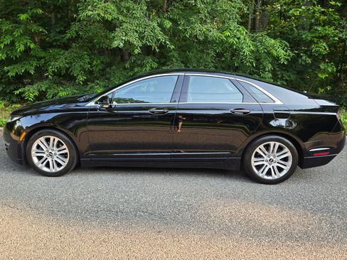 Used 2016 Lincoln MKZ AWD w/ Equipment Group 300A Reserve image 4