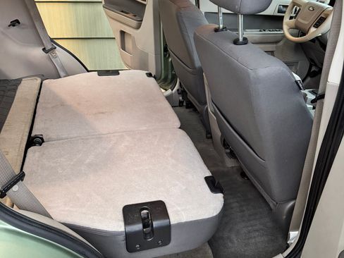 Used 2009 Ford Escape 2WD Hybrid image 12