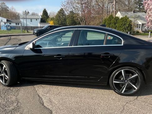 Used 2016 Volvo S60 T6 R-Design w/ Climate Package AWD/4WD image 6