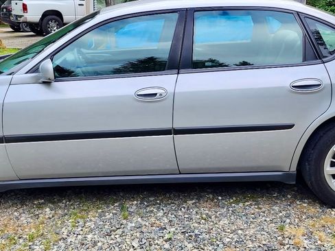 Used 2003 Chevrolet Impala FWD image 3
