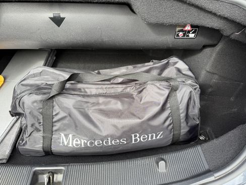 Used 2011 Mercedes-Benz E 550 Cabriolet image 30