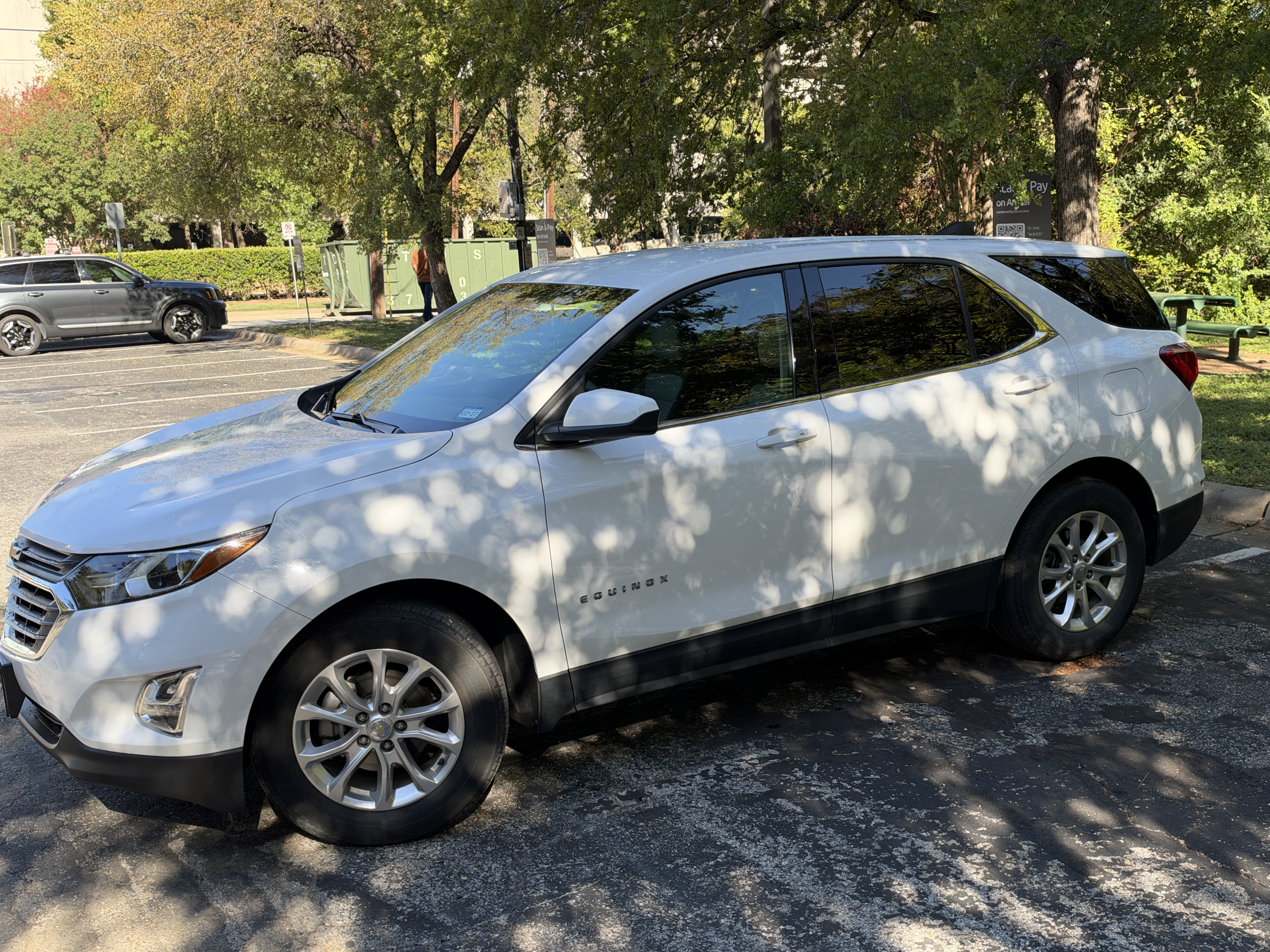 Used 2020 Chevrolet Equinox LT FWD image 6