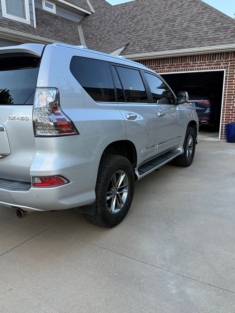Used 2014 Lexus GX 460 w/ Premium Package AWD/4WD image 11