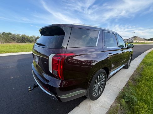Used 2024 Hyundai Palisade Calligraphy AWD/4WD image 13