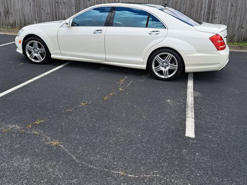 Used 2013 Mercedes-Benz S 550 4MATIC image 9