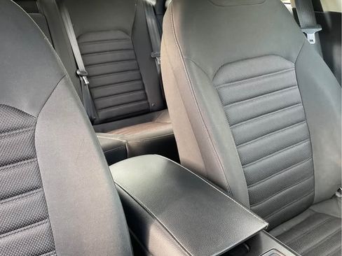 Used 2017 Ford Fusion SE image 11