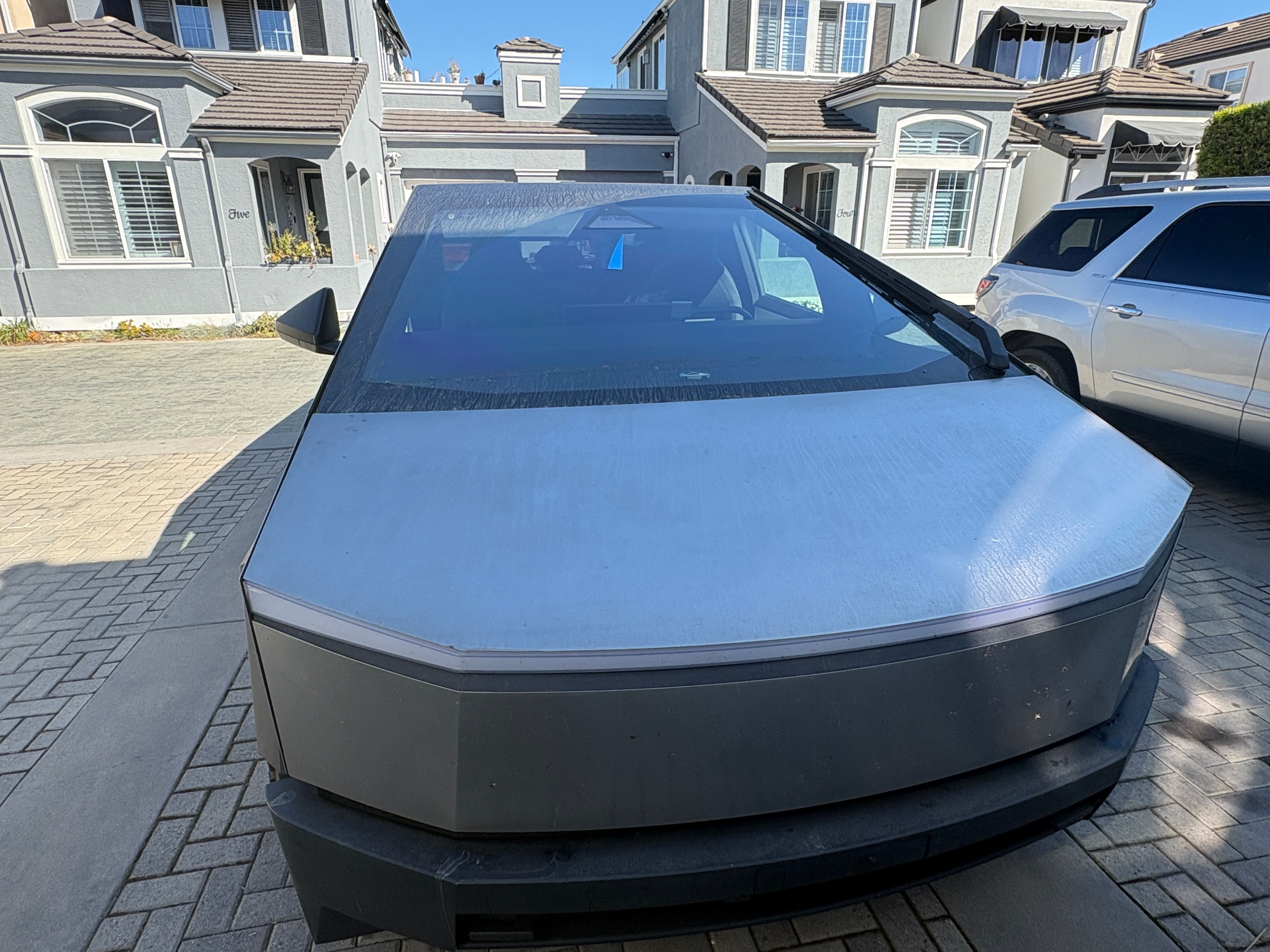Used 2024 Tesla Cybertruck AWD Crew Cab image 3