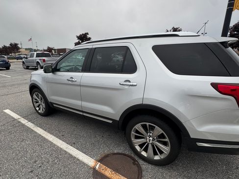 Used 2018 Ford Explorer Limited AWD/4WD image 14