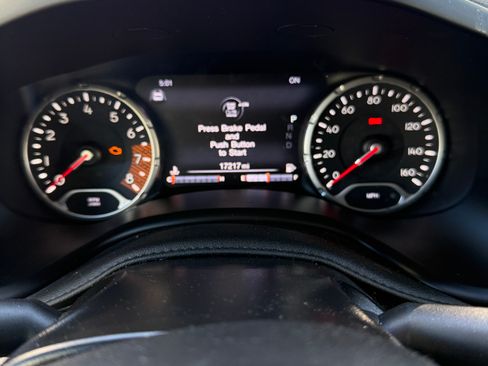 Used 2021 Jeep Renegade Limited AWD/4WD image 14