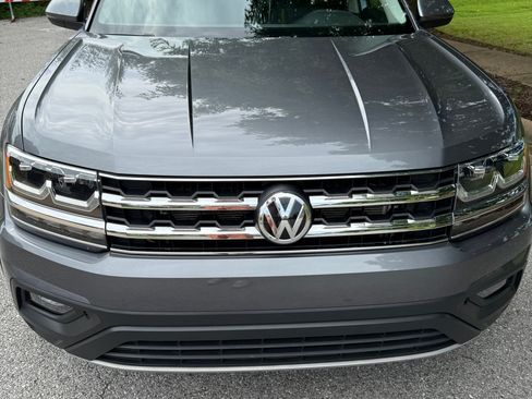 Used 2018 Volkswagen Atlas SE image 2