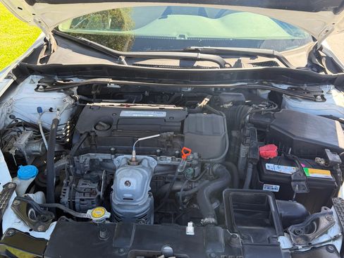 Used 2015 Honda Accord EX image 5