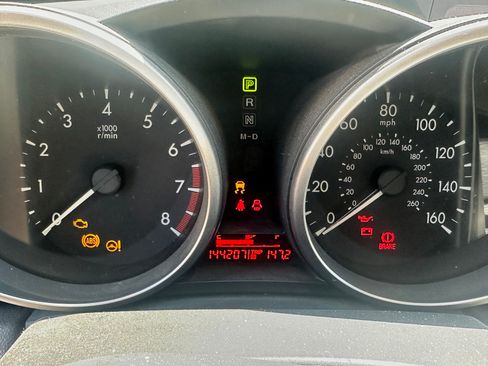 Used 2010 MAZDA MAZDA3 i Touring image 9