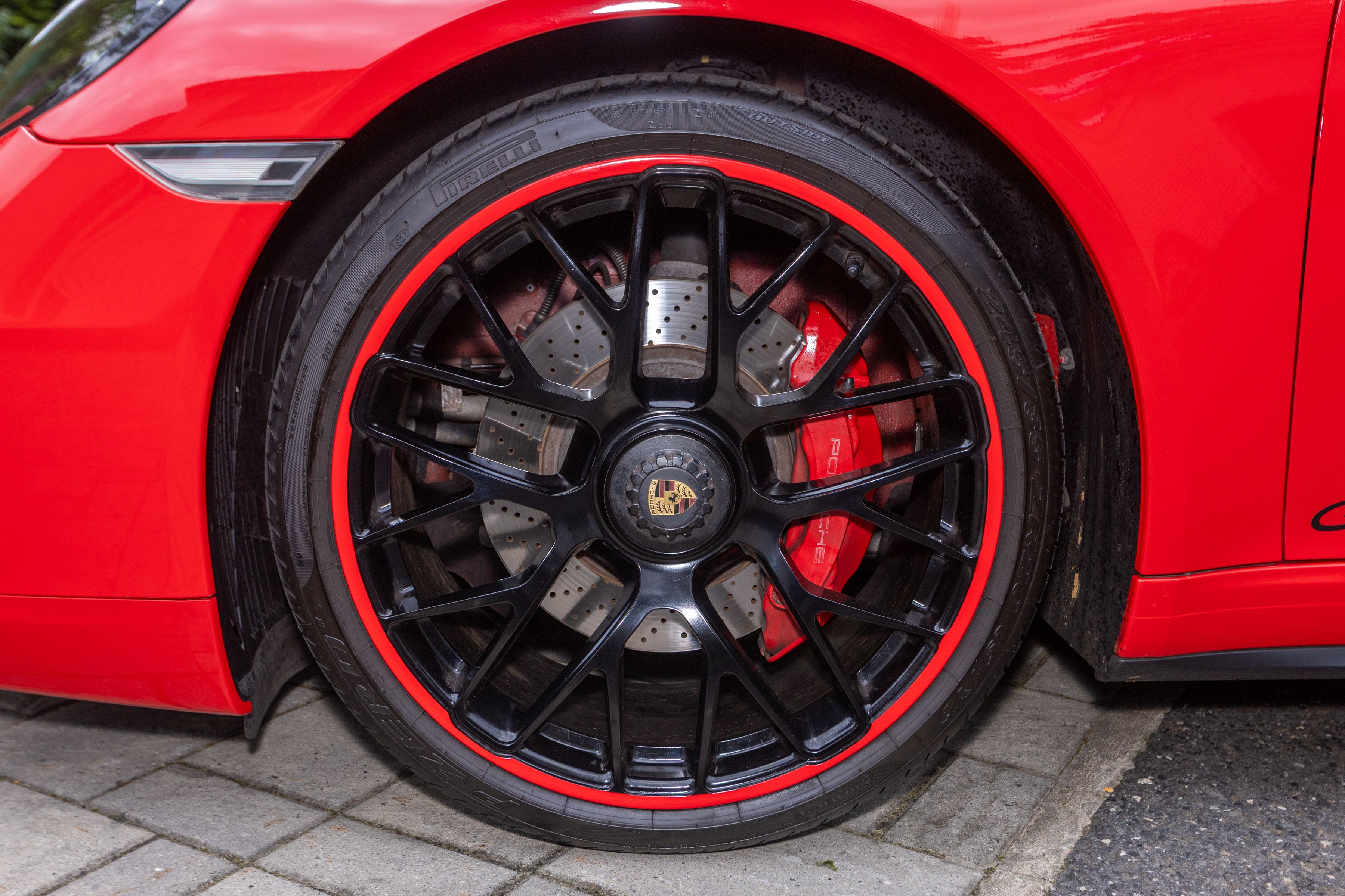 Used 2016 Porsche 911 Carrera GTS RWD image 25