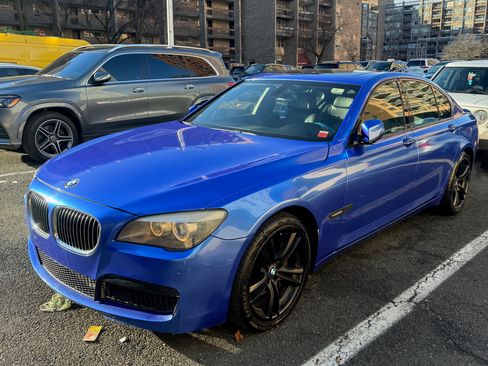 Used 2012 BMW 740i image 4