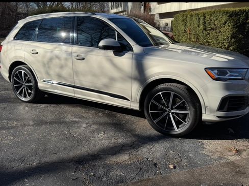 Used 2022 Audi Q7 3.0T Premium Plus AWD/4WD image 6