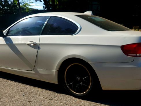 Used 2007 BMW 328xi Coupe image 4