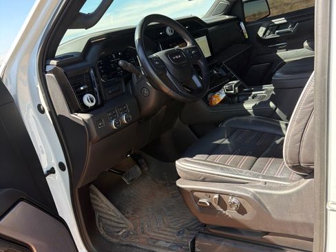 Used 2023 GMC Sierra 1500 AT4X w/ AT4X AEV Edition image 1