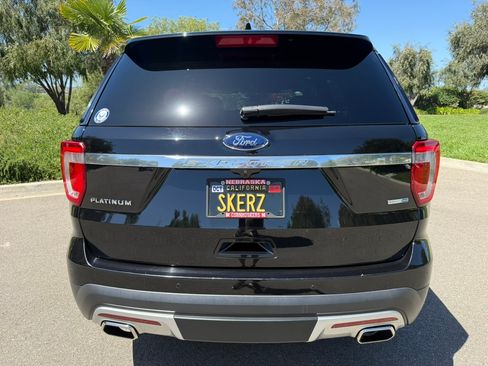 Used 2017 Ford Explorer Platinum image 5