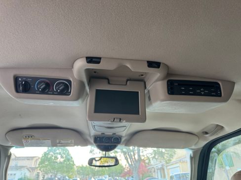Used 2005 Ford Excursion Limited image 15