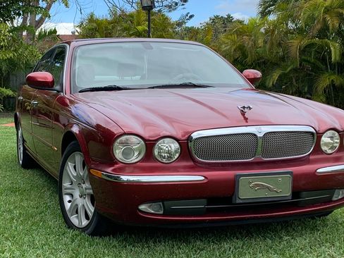 Used 2005 Jaguar XJ8 8 L Sedan 4D image 8