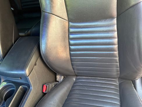 Used 2010 Dodge Challenger R/T image 24