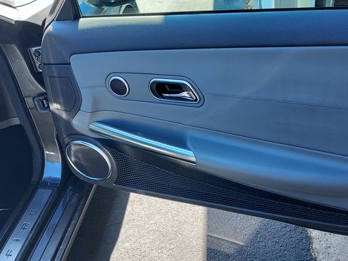 Used 2005 Chrysler Crossfire Limited image 9