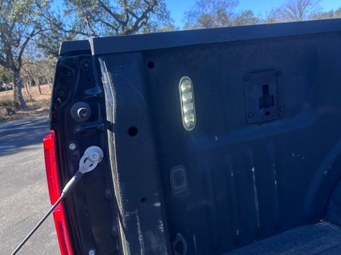 Used 2018 Ford F150 Lariat image 24