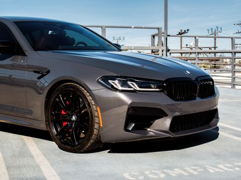 Used 2021 BMW M5 w/ Competition Package image 2
