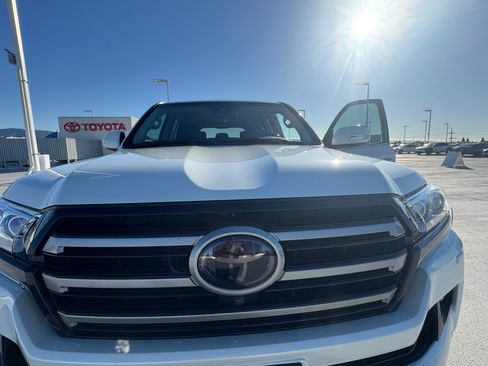 Used 2021 Toyota Land Cruiser AWD/4WD image 5